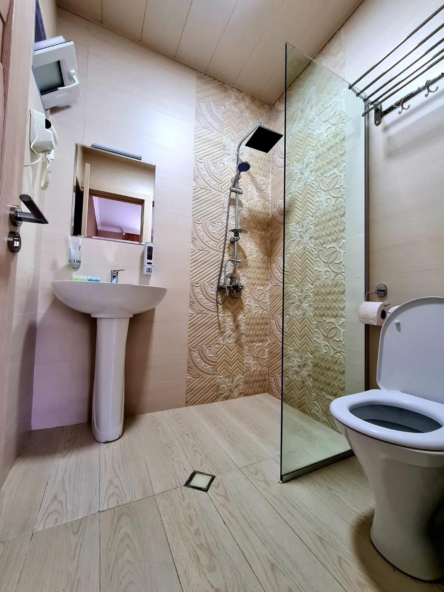 Baqari Inn Kazbegi Værelse billede